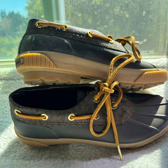 Michael Kors Womens size 6 Rubber Duck Style Boots Worn Once! Perfect Condition! - Picture 1 of 8